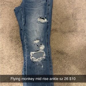 Flying Monkey Women's Ankle Jeans in Distressed Blue